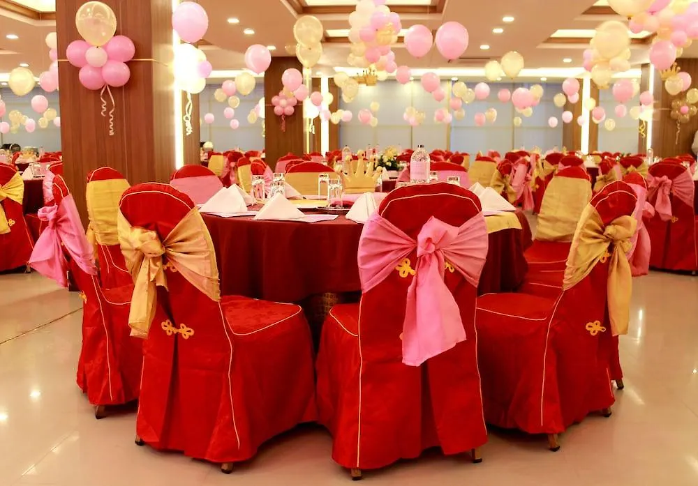 Fars Hotel & Resorts - Bar-Buffet-Pool-Spa Dhaka
