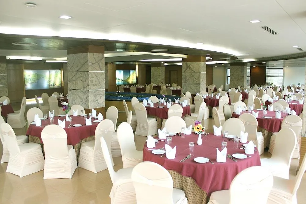 ****  Fars Hotel & Resorts - Bar-Buffet-Pool-Spa Dhaka Bangladesh