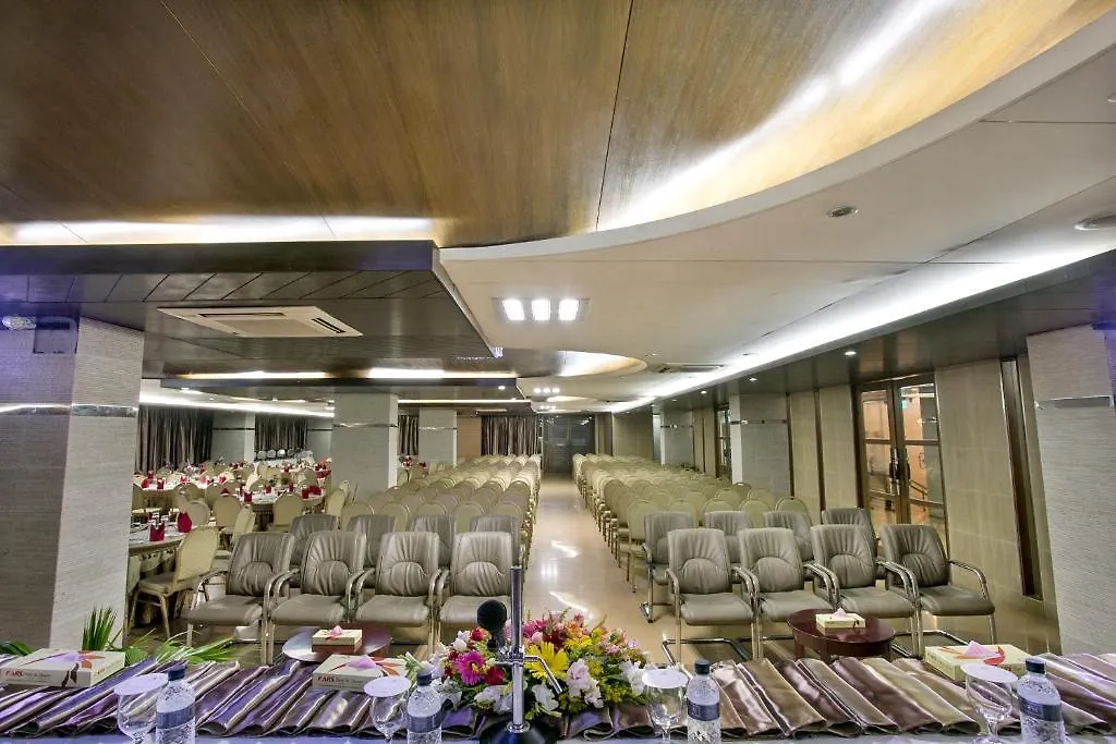 Fars Hotel & Resorts - Bar-Buffet-Pool-Spa Dhaka Bangladesh