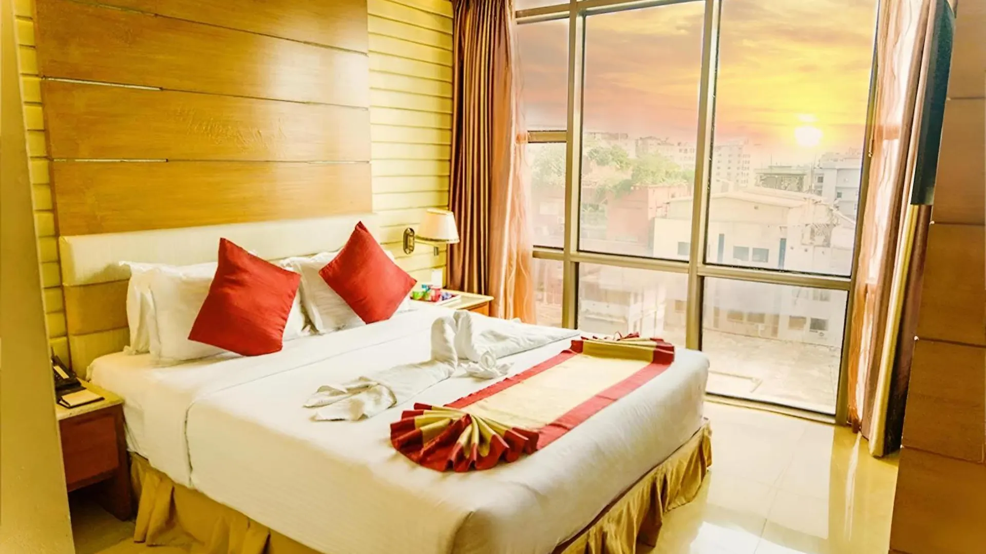 Fars Hotel & Resorts - Bar-Buffet-Pool-Spa Dhaka 4*,  Bangladesh