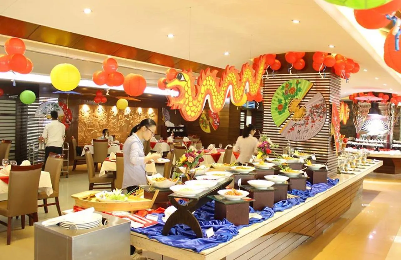 Fars Hotel & Resorts - Bar-Buffet-Pool-Spa Dhaka 4*,